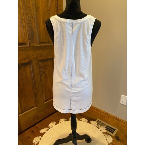 Gap White w/ Navy Stitching Womans  Tank Top Size Medium Hi Low Hem Lightweight - Picture 3 of 8